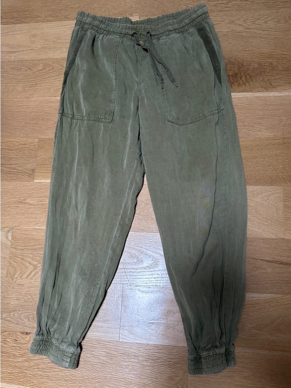 Zara women’s soft drapey army pants